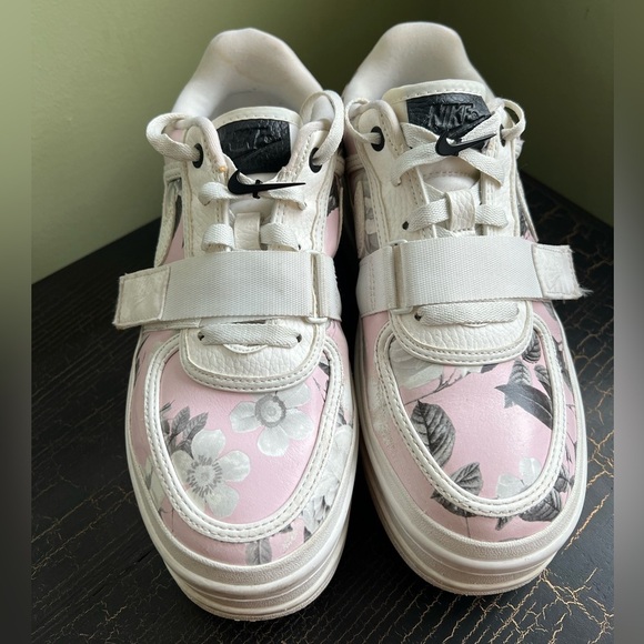 Nike Shoes - High End NIKE VANDAL 2K LX FLORAL LADIES Platform shoes SIZE 8 US